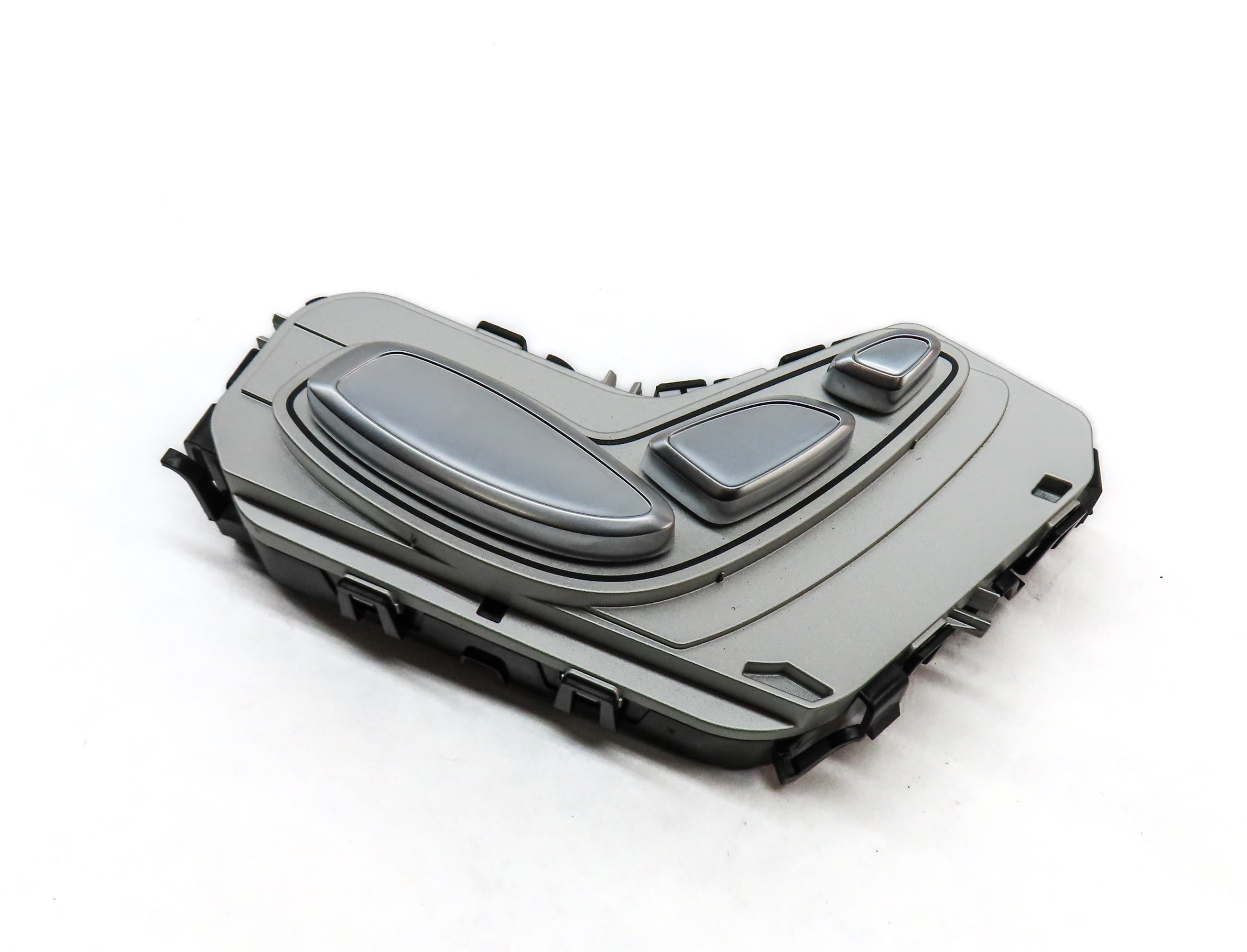 2019 MERCEDES GLC300 (X253) FRONT RIGHT PASSENGER SEAT POSITION ADJUST SWITCH — exact item pictured